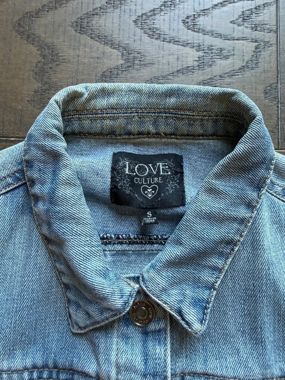 Love Culture Denim Vest Small Light Wash Distressed Jean Jacket - Picture 3 of 10